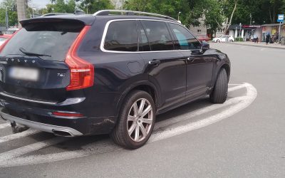 Kierowca nie zastosował się do znaku drogowego P-21